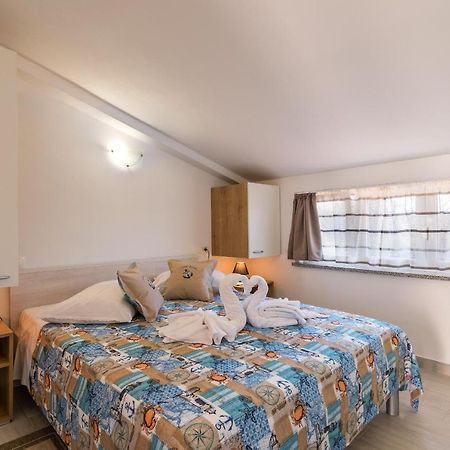 Apartments Korina 칸파나르 외부 사진